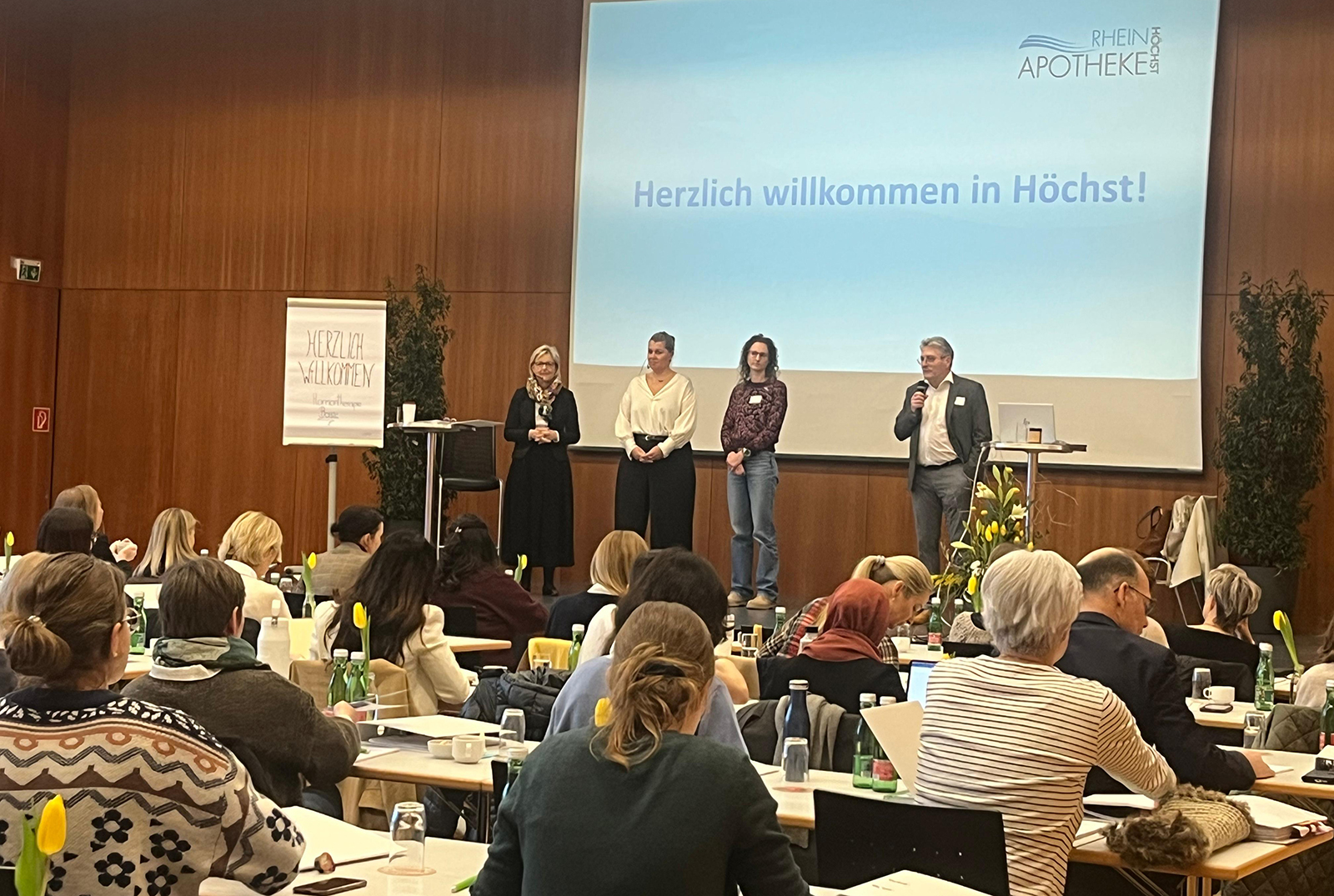 Hormonschulung Event der Rheinapotheke Höchst - Begrüßung